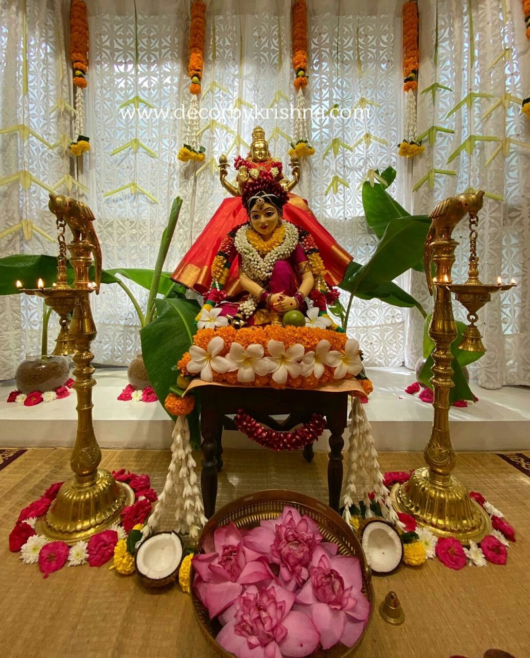 Details 141+ varamahalakshmi saree decoration ideas latest seven.edu.vn